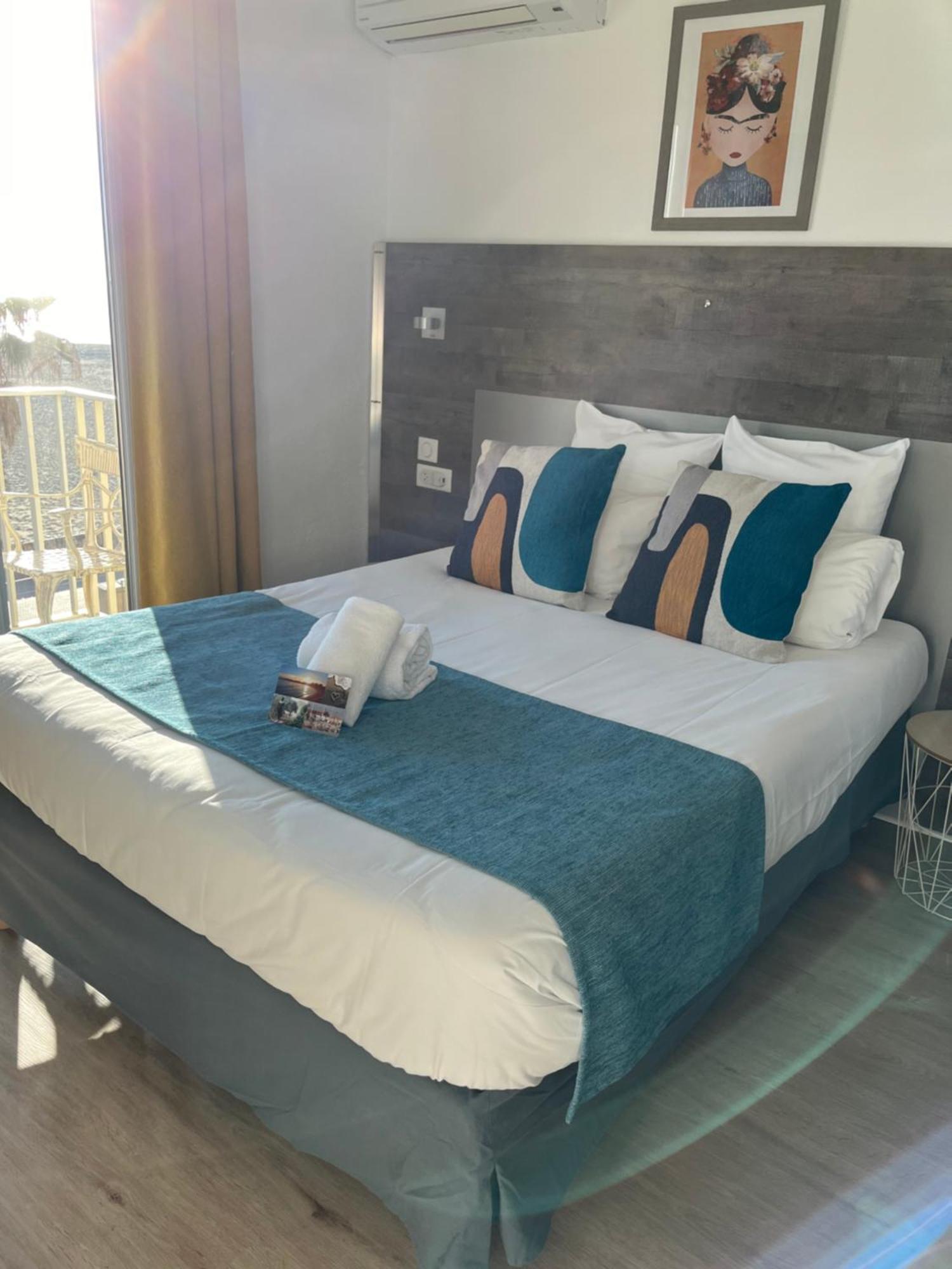 Hotel Saint Georges, Face A La Mer Canet-en-Roussillon Exterior photo
