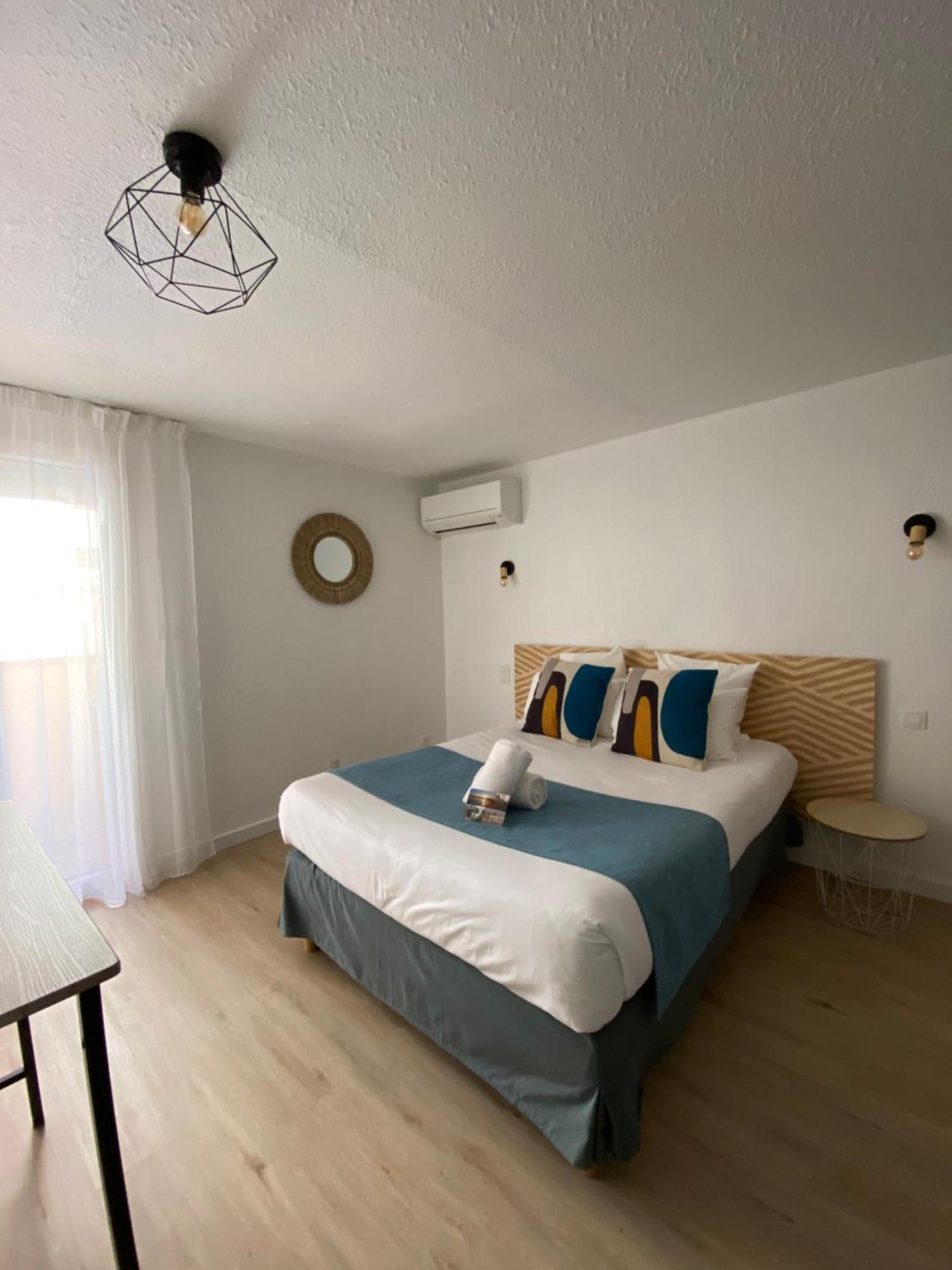 Hotel Saint Georges, Face A La Mer Canet-en-Roussillon Exterior photo