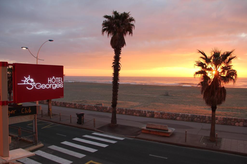 Hotel Saint Georges, Face A La Mer Canet-en-Roussillon Exterior photo