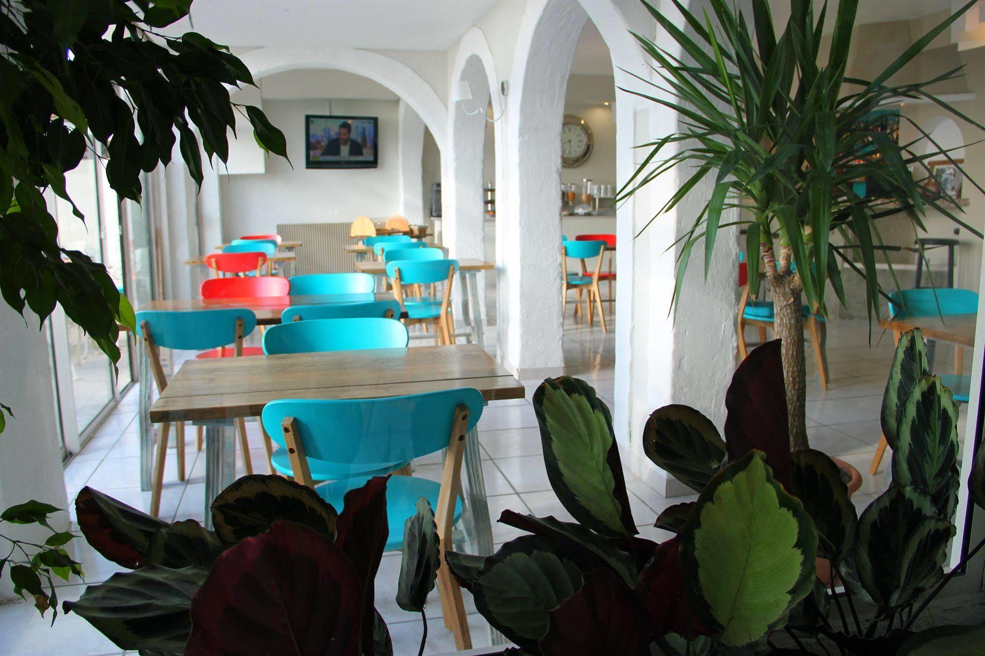 Hotel Saint Georges, Face A La Mer Canet-en-Roussillon Exterior photo